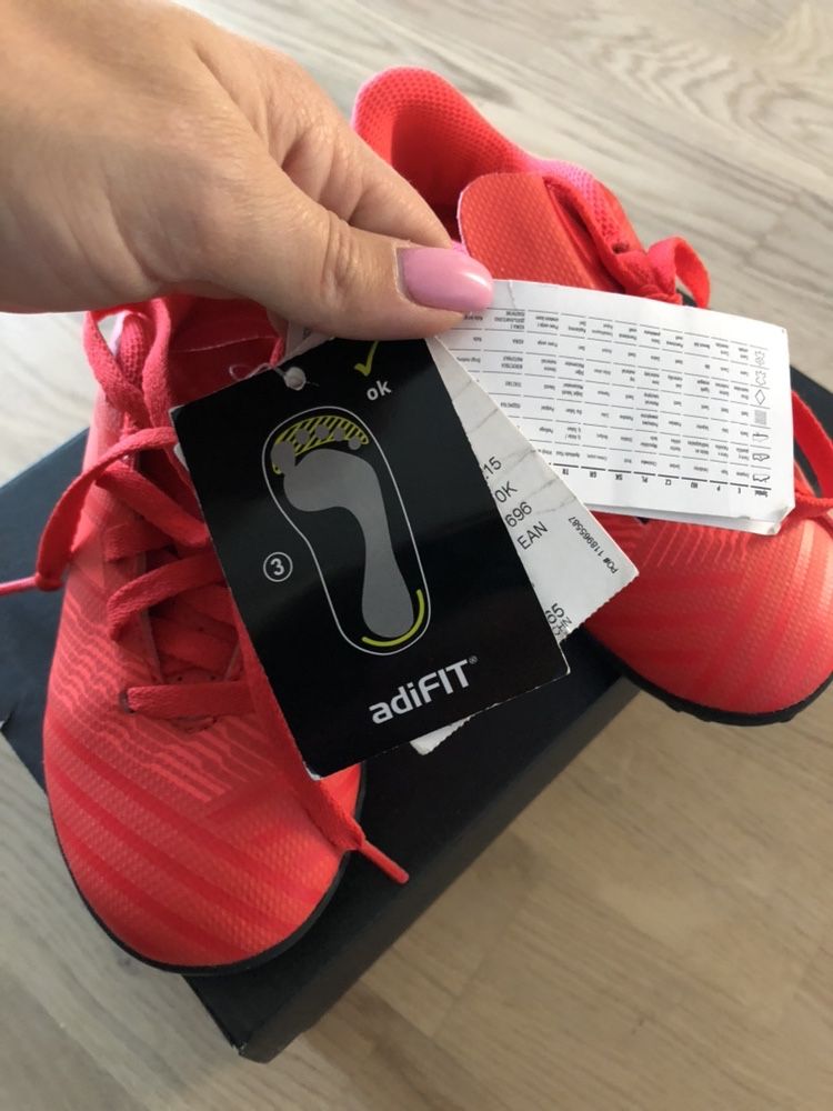 Nowe buty adidasy do piłki rozm. 28 chłopiec adidas korki czerwone