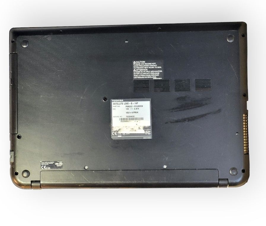 Uszkodzony Laptop  TOSHIBA satellite L50D-B-14P