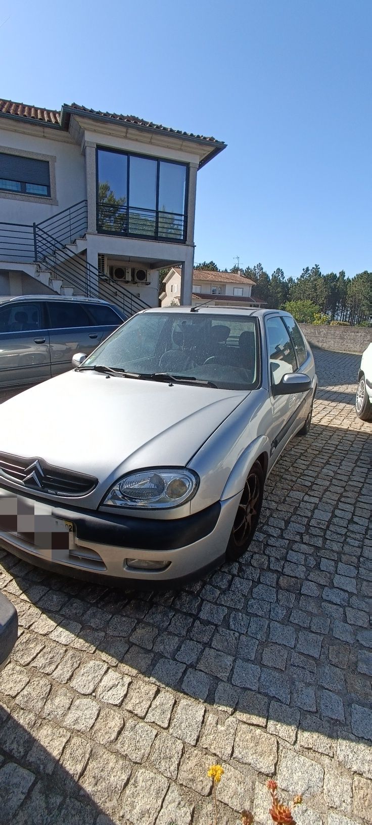 Vendo citroen Saxo interior e exterior muito bom estado para os anos