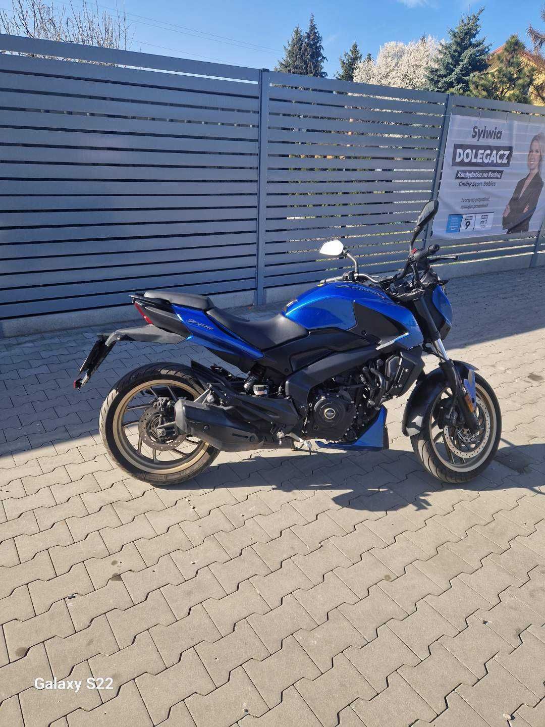 Motocykl Bajaj Dominar 400 (KTM)