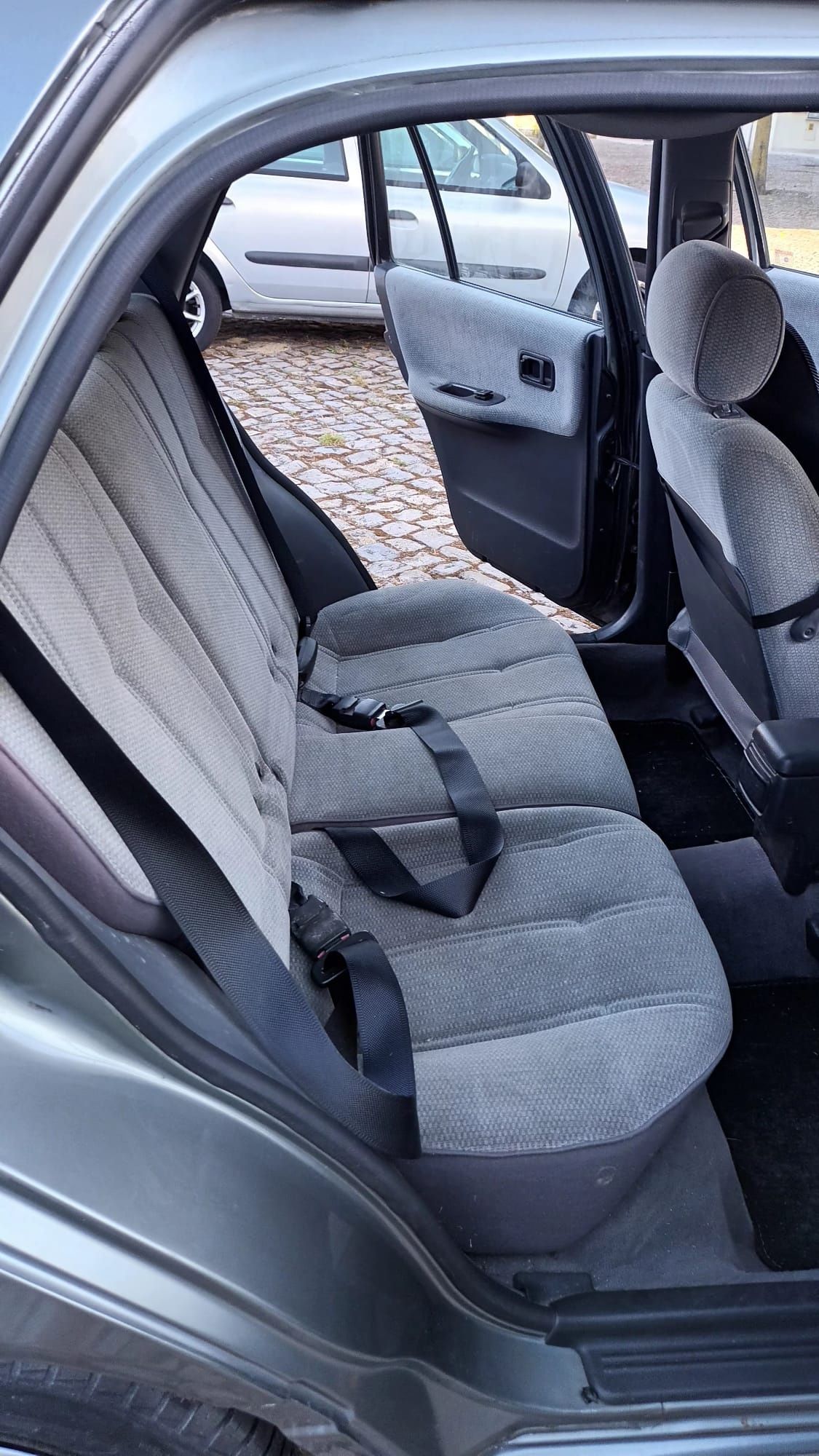 Nissan Sunny 1.4 slx