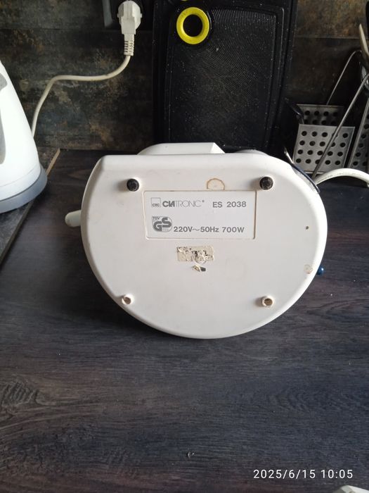 Ekspres do kawy kolbowy Clatronic ES 2038 stan bdb