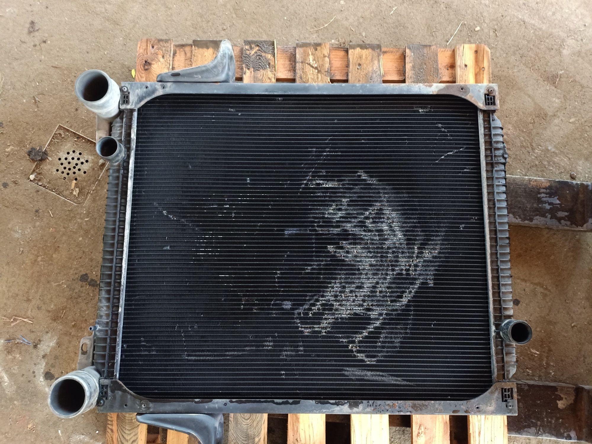 Renault Premium Midlum 270DCI Chlodnica Wody Płynu Intercoller