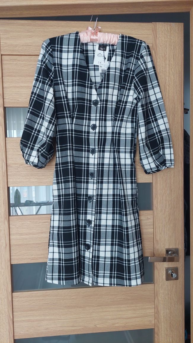 Skienka w kratę z guzikami mango xs