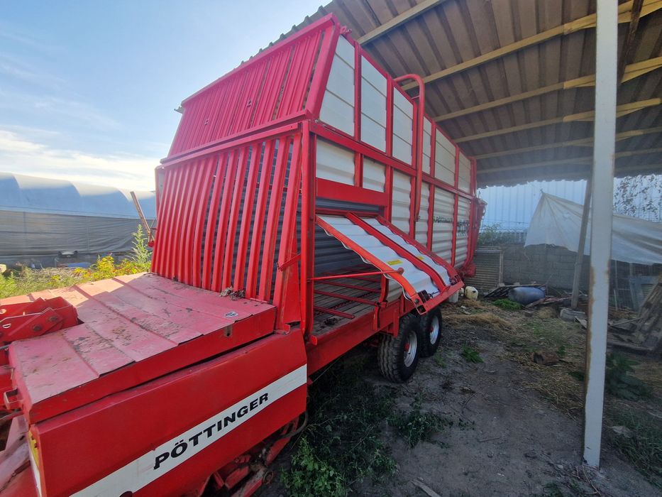 Reboque autocarregante forrageiro pottinger