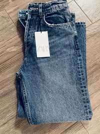 Продам джинсы прямые