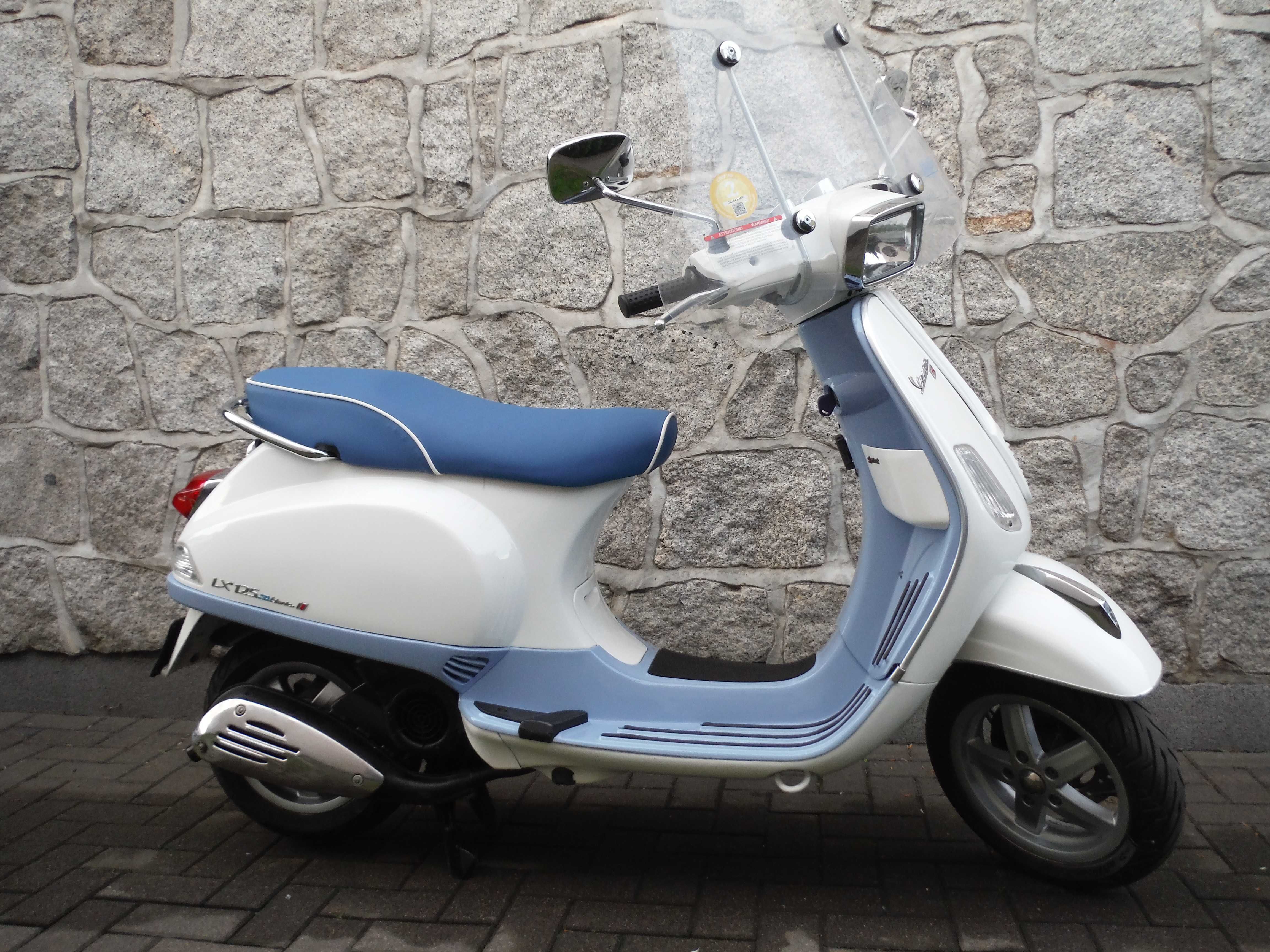 Skuter Piaggio Vespa LX Sprint 125 S