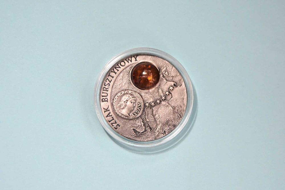 Dodane 03 listopada 2025

Srebrna moneta 20 zł Szlak Bursztynowy 2001