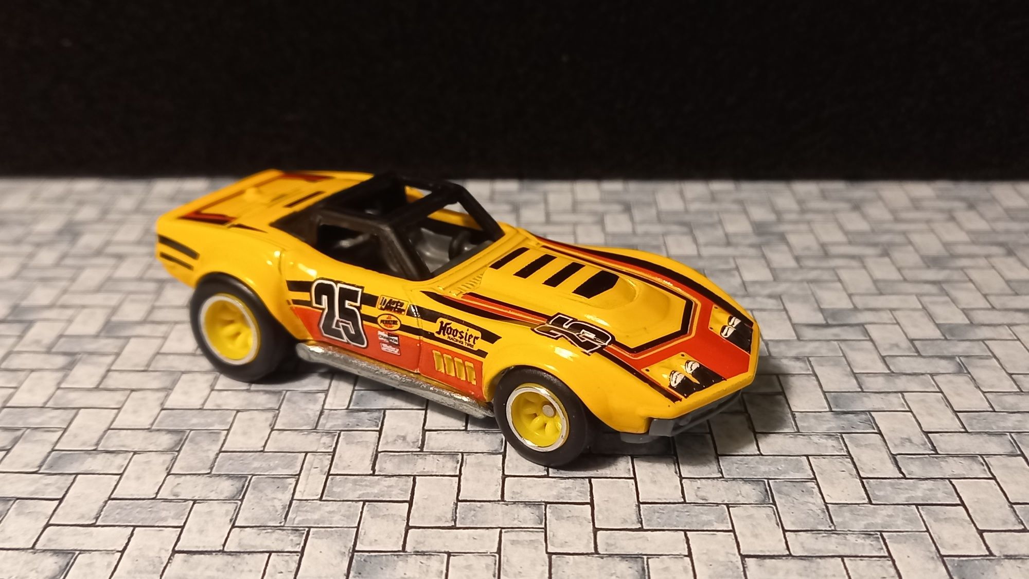 Hot Wheels Corvette Raceer real riders.