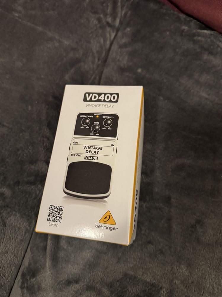 Behringer VD400 delay