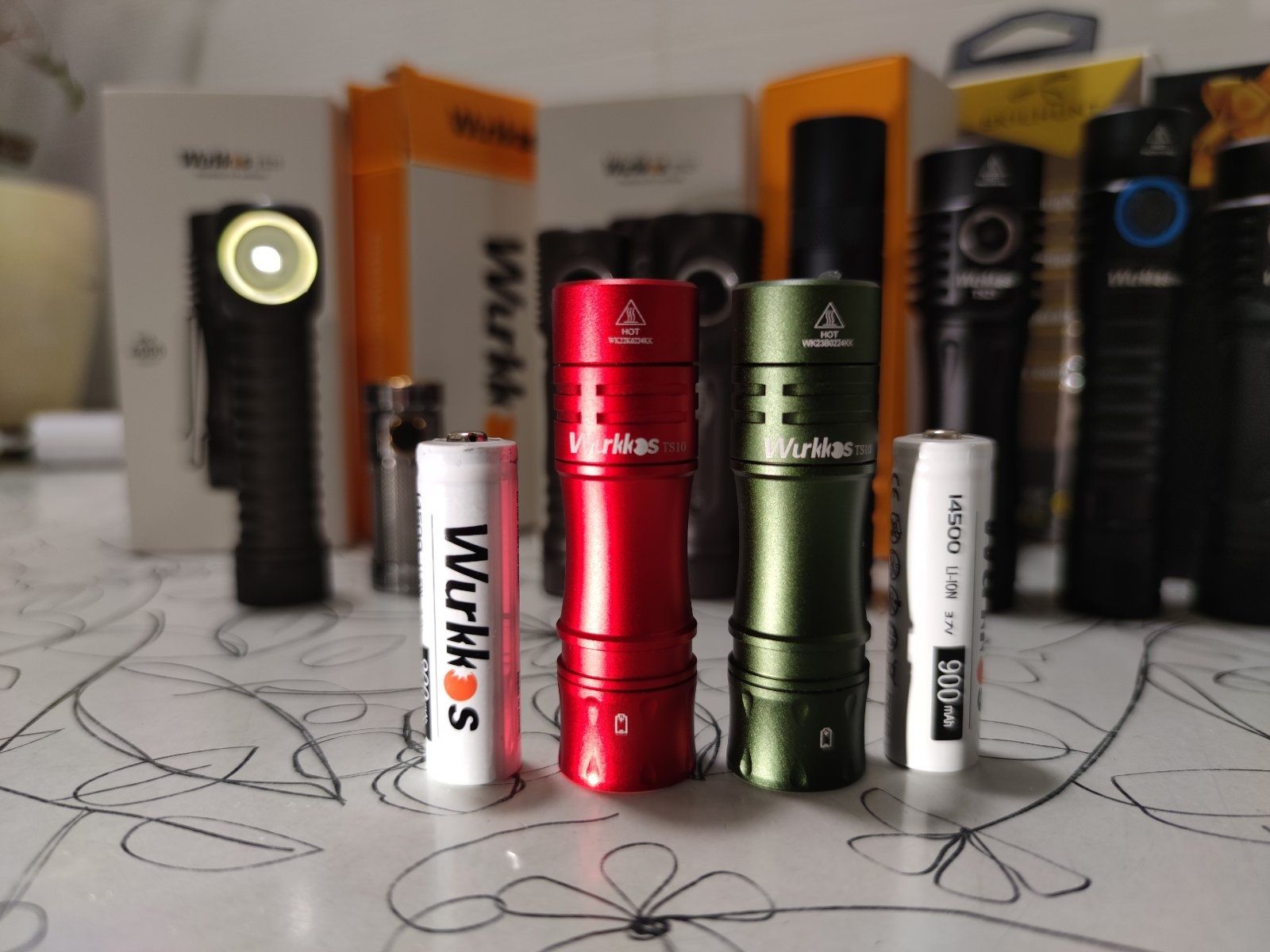 Титановий лімітований Olight s mini Ti skilhunt H200