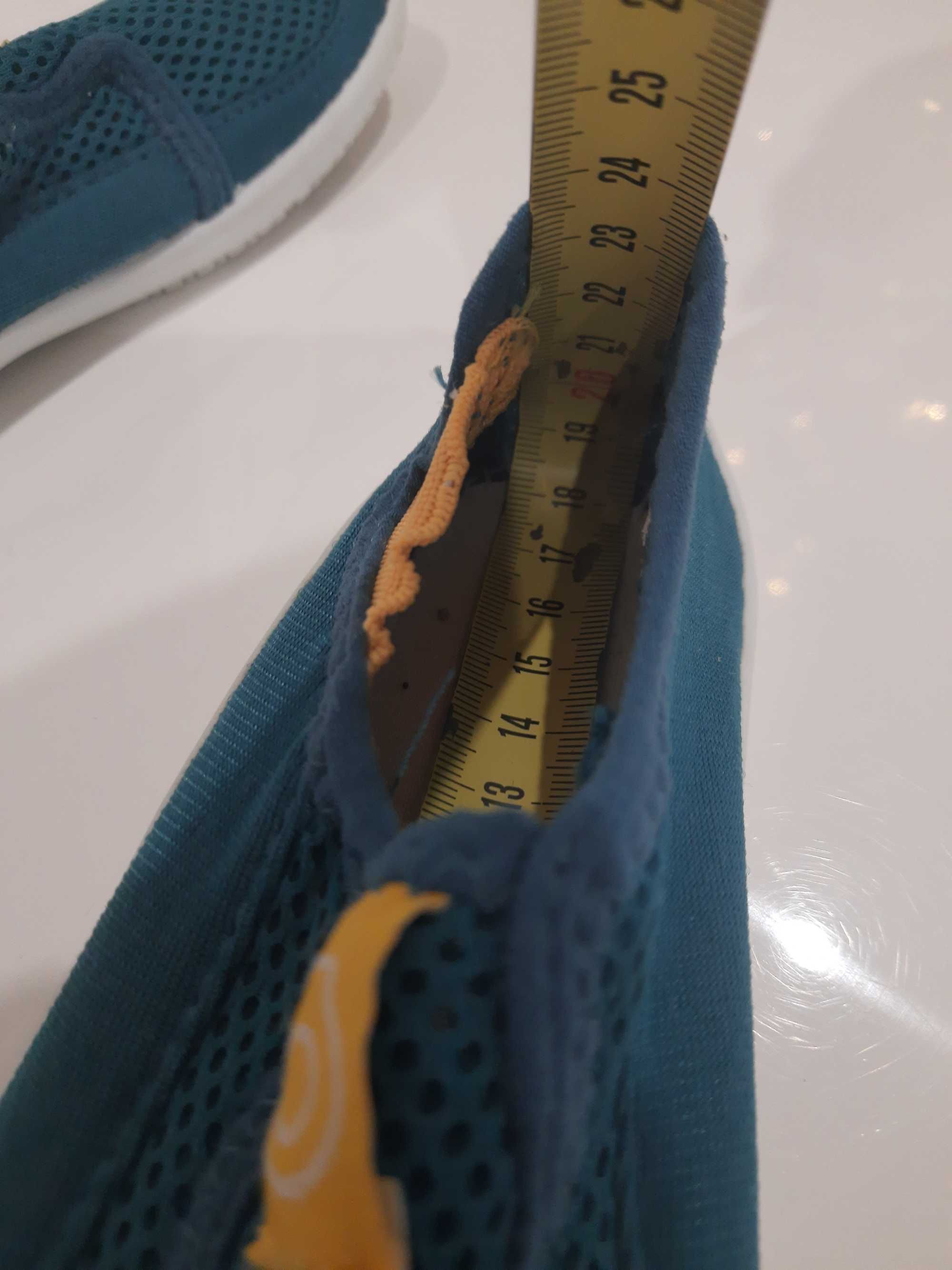 Buty Decatlhon Subea do wody/na plażę/na basen, r. 28-29, 18-18,5 cm