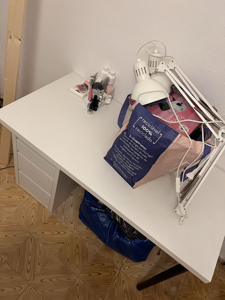 Secretária Ikea Como Nova