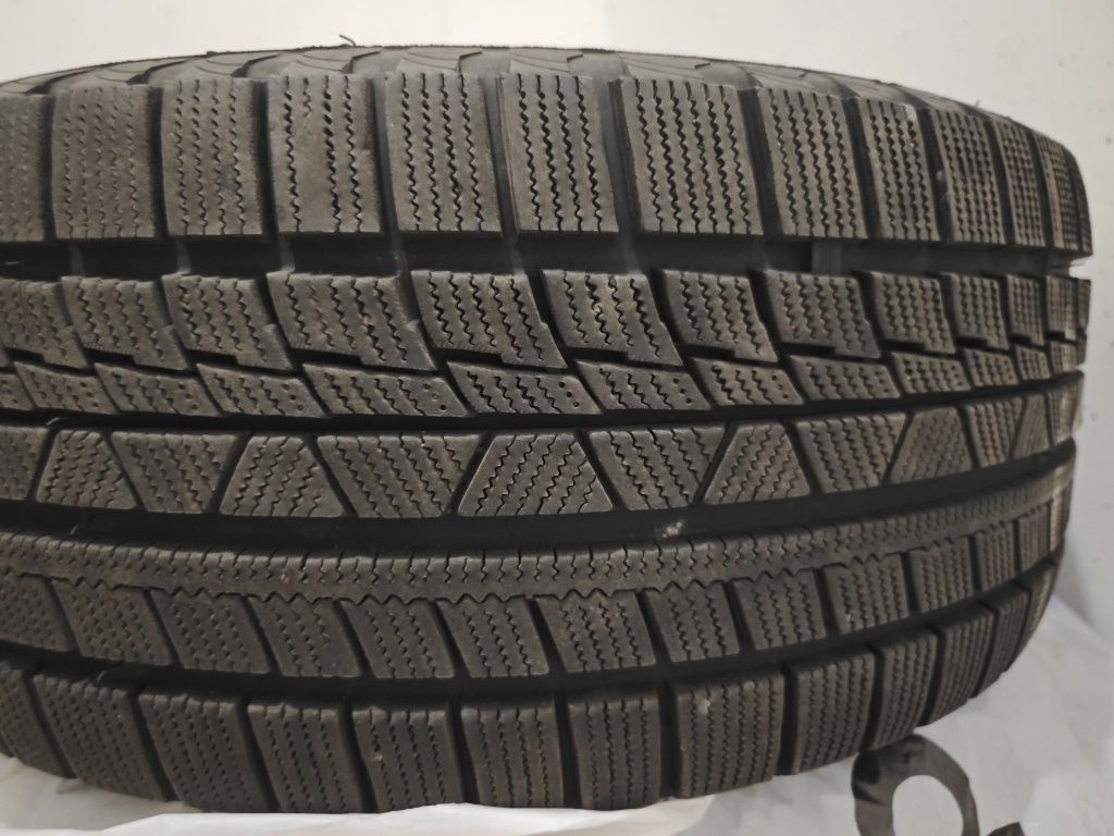 Komplet felg z oponami 225/45 r17 do bmw