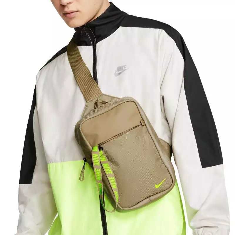 Сумка месенджер Nike Advance Essentials Messenger Bag
