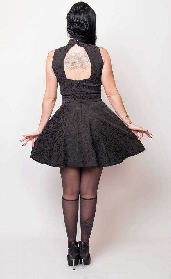 Vestido Preto em Padrão Brocado