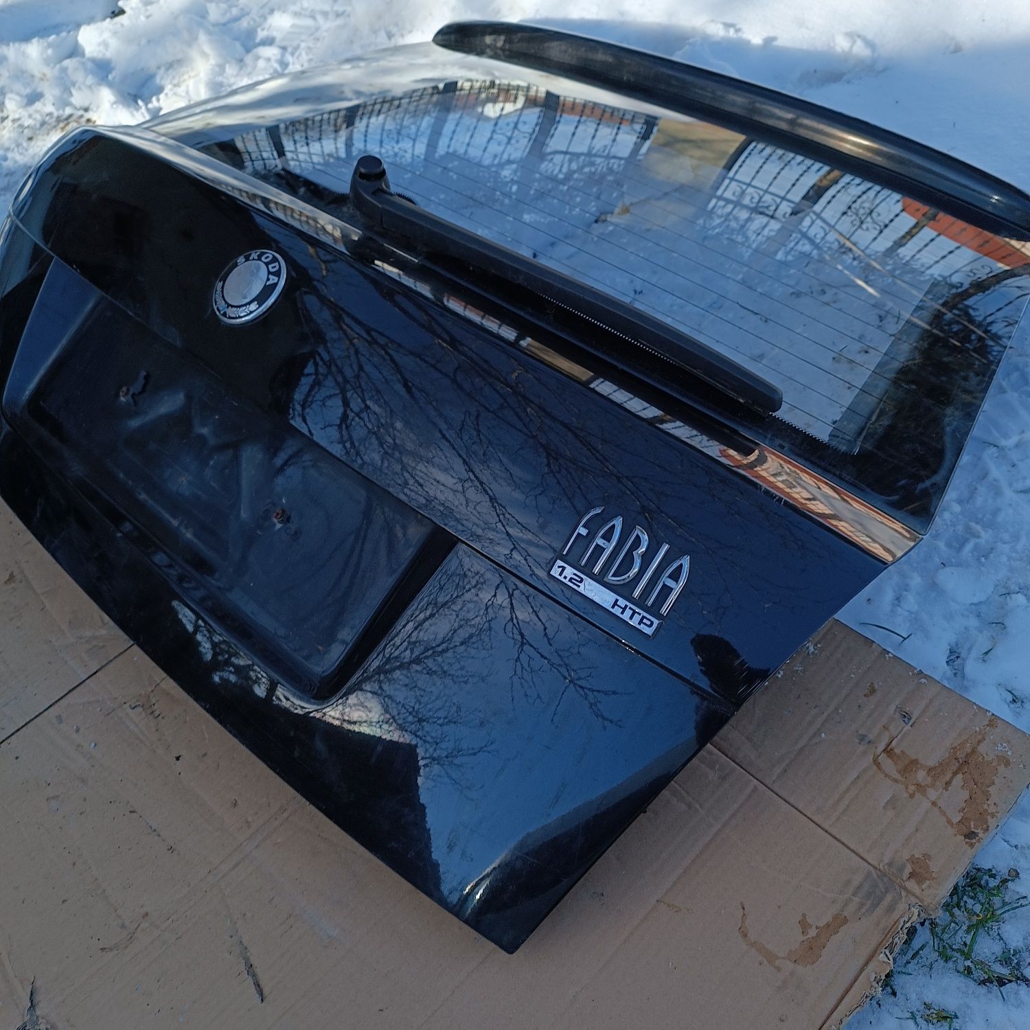 Кришка багажника ляда Golf 4