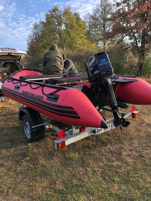 Човен Quicksilver з мотором Mercury Sea Pro 25 та причепом