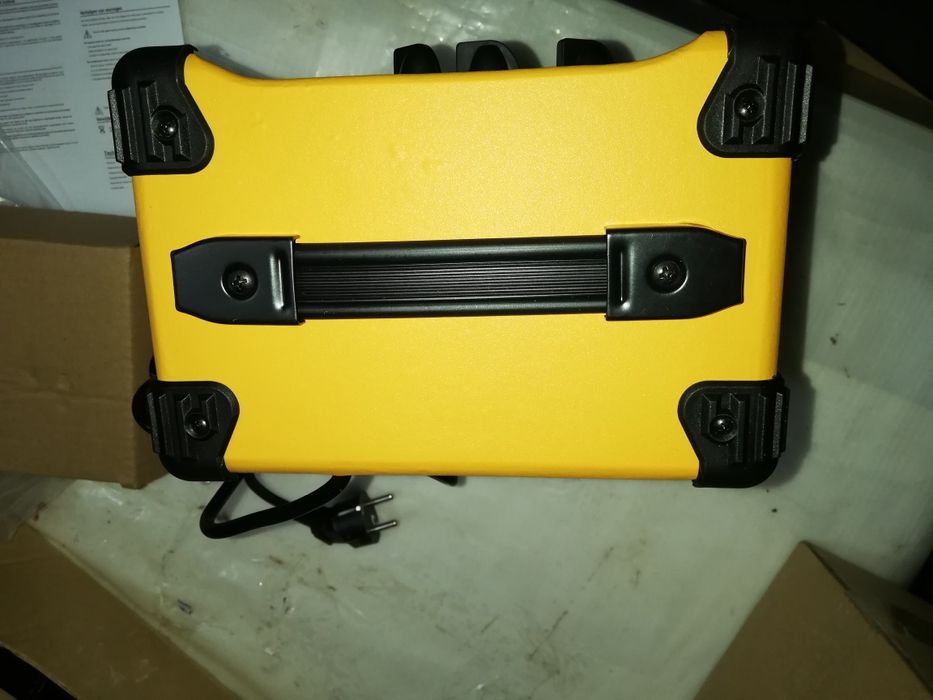 Amplificador de guitarra e outros cordofones.