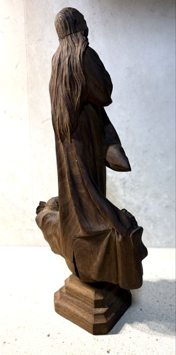 Antiga escultura “N.S. da Imaculada Conceição” em madeira