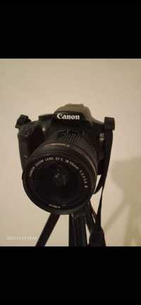 Lustrzanka Canon Eos 1300d+obiektyw,torbą,statyw i kartą pamięci