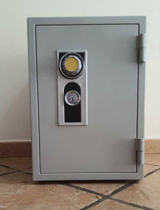 Cofre - Resistente ao fogo - Omega 200