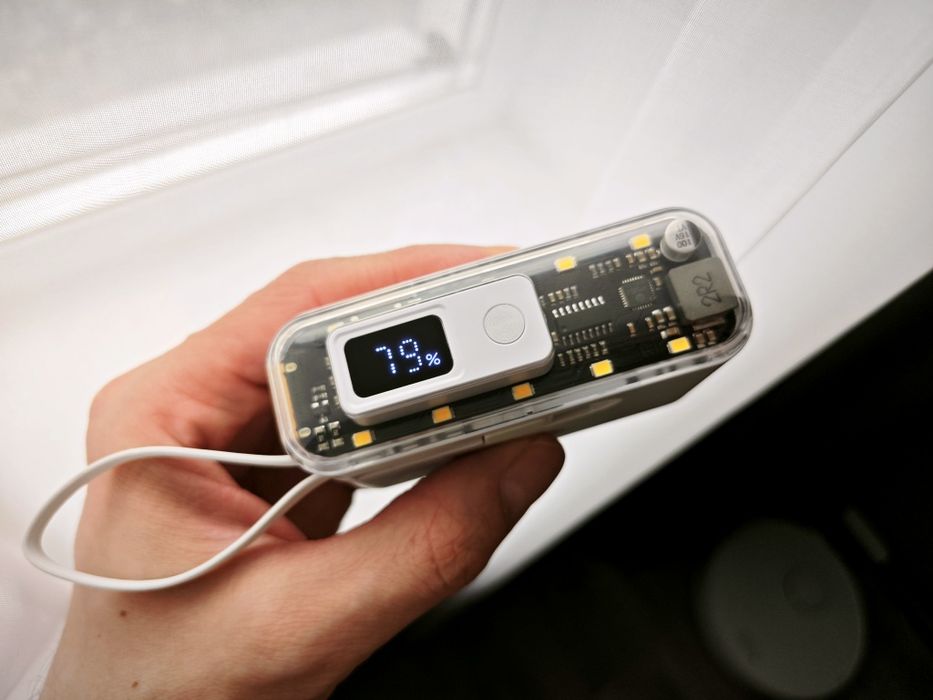 Маленькие корпуса для повербанков 22.5W на 2*21700