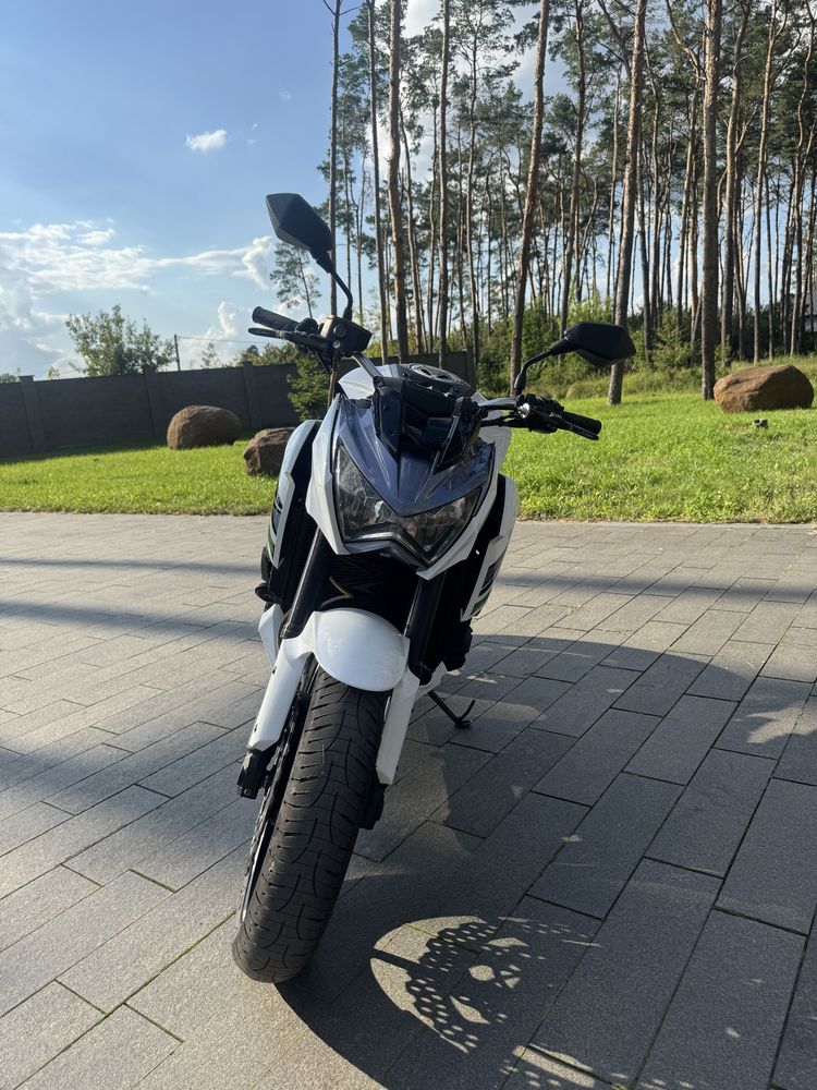 Мотоцикл Kawasaki z800