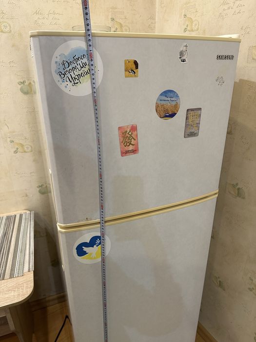 Холодильник SAMSUNG