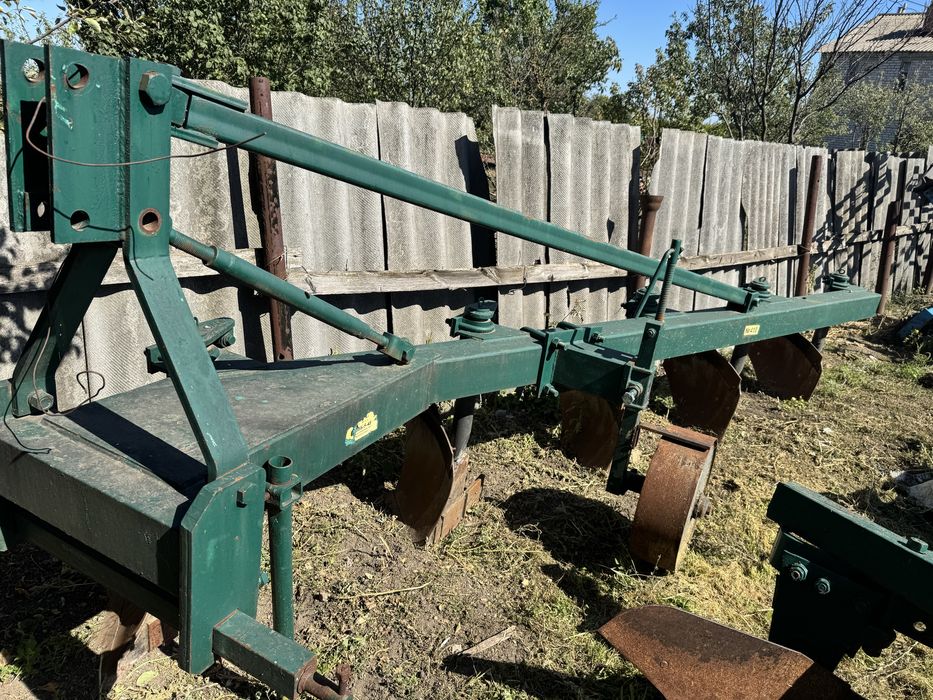 Плуг бороздовий 5-40