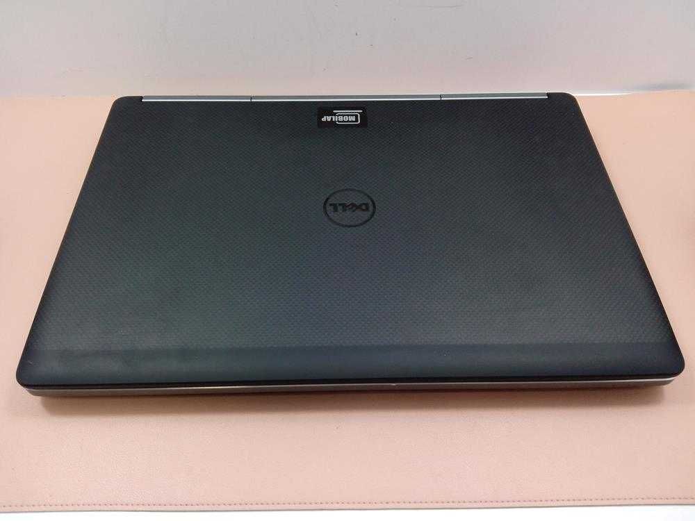 Laptop używany Dell PRECISION 7720 i7 17,3 64GB 1,5 TB SSD Nvidia 8GB