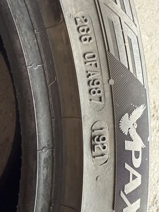 Opony Zimowe Paxaro 235/45R18 2021 rok