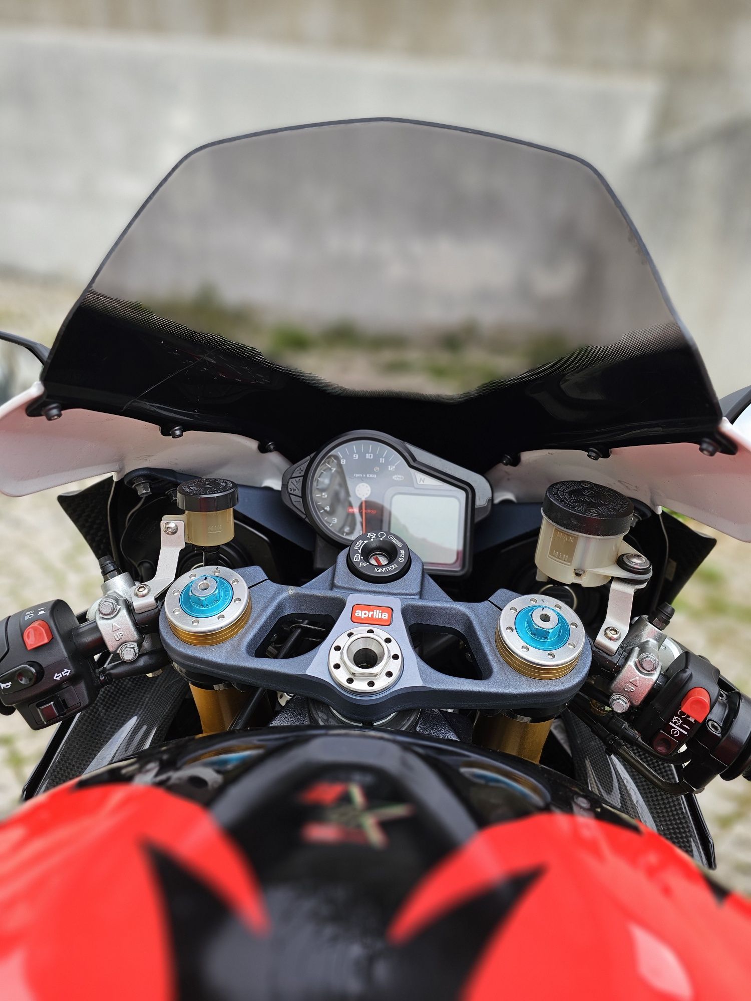 Aprilia RSV 1000 factory