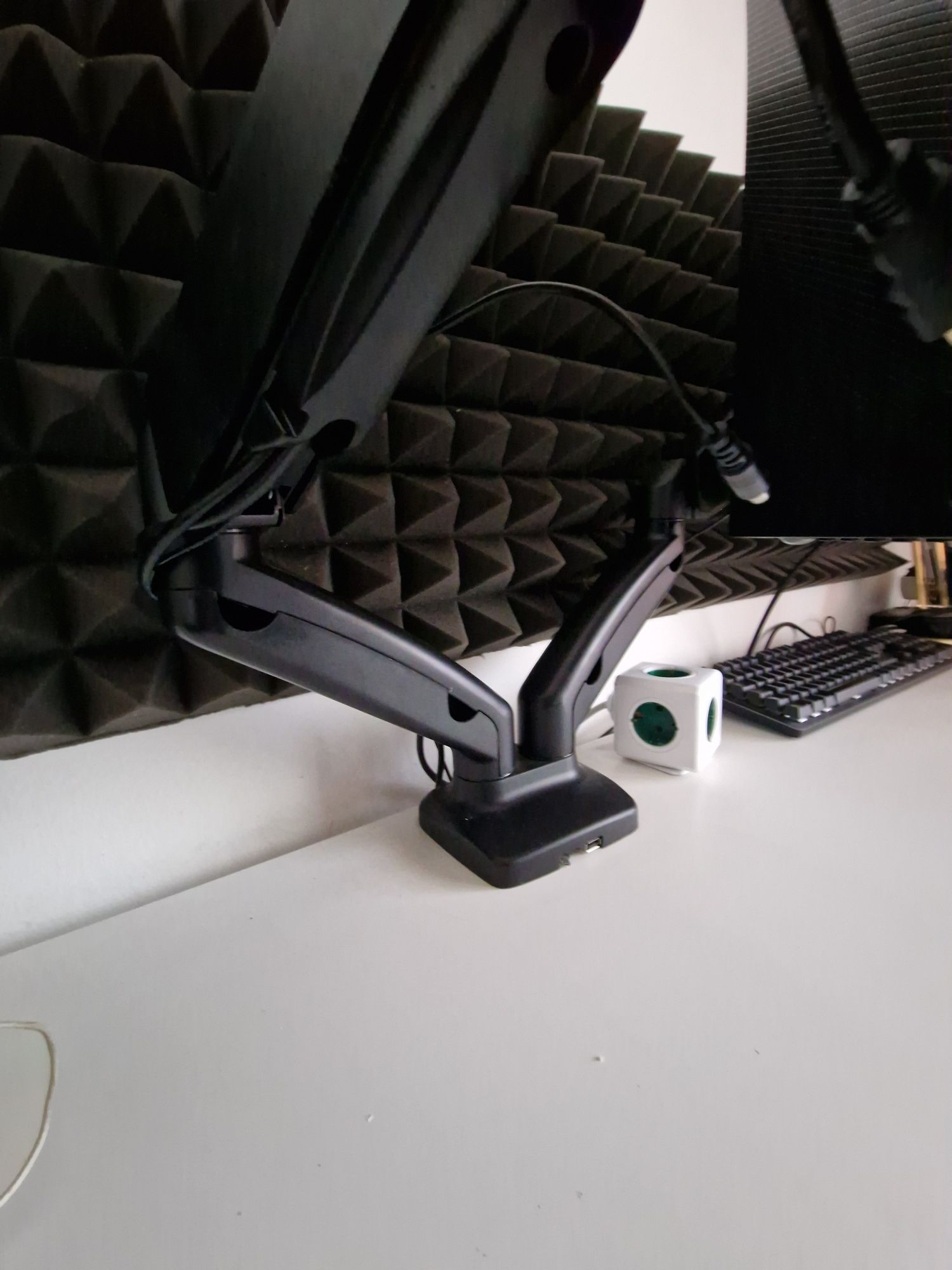 Suporte de monitores duplo 24"" a 27"