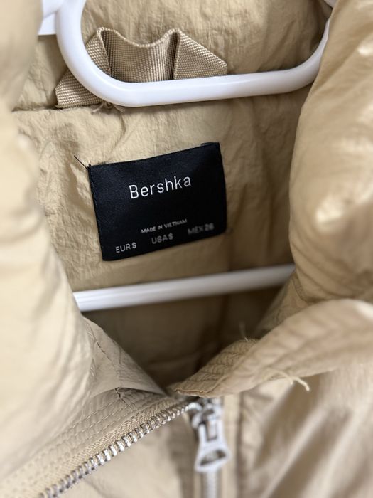 Женская куртка Bershka