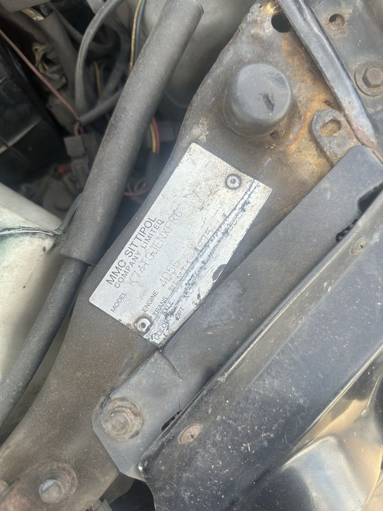 Mitshubishi L200 silnik 2.5d 2003r,Anglik z kluczykami