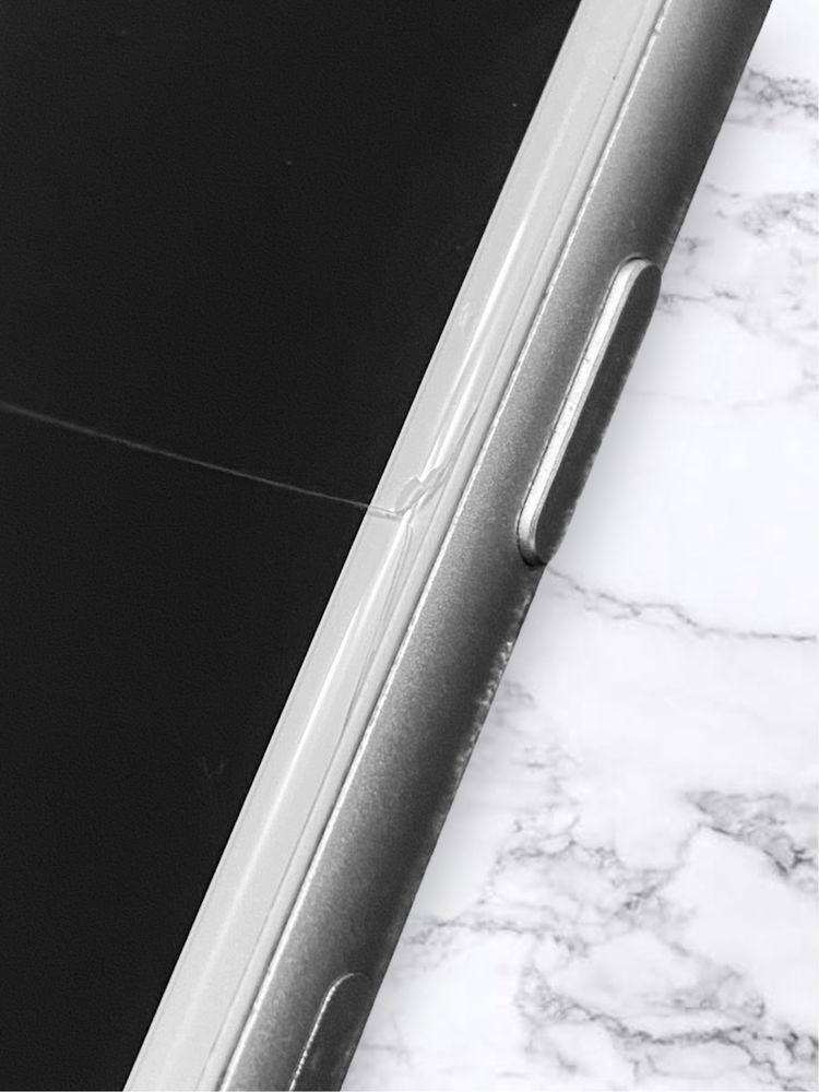 iPhone 8 Branco [ Como Novo ] 64GB Bateria 100% ,Ecrã rachado