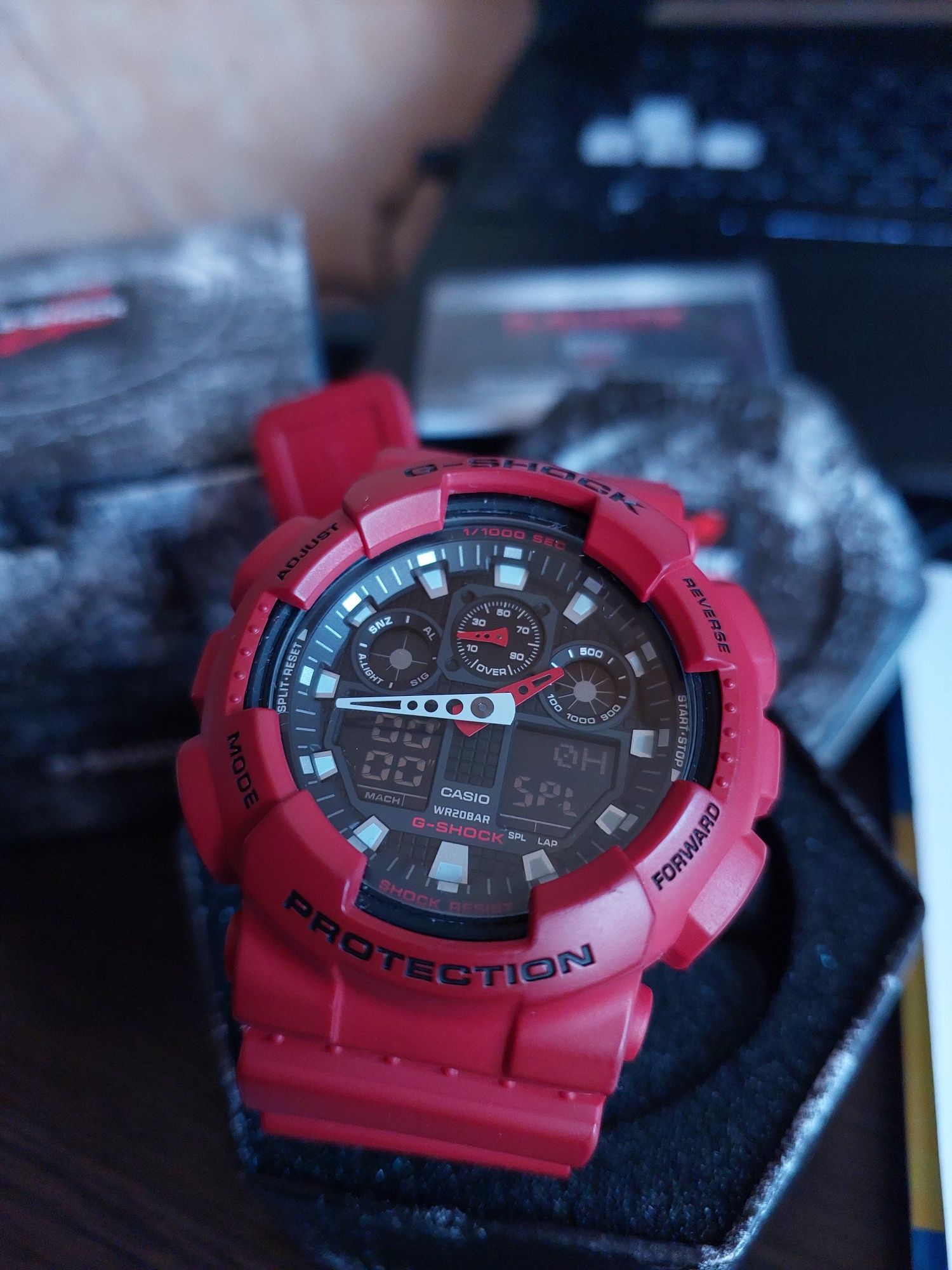 Чоловічий годинник CASIO G-SHOCK GA-100B-4AER