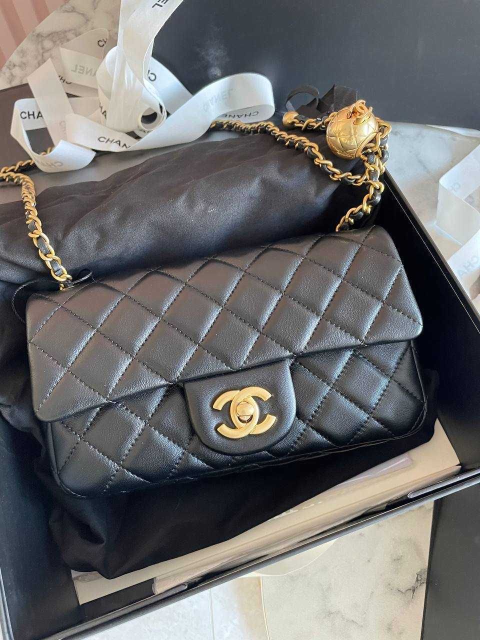 Сумочки Chanel Flap Bag