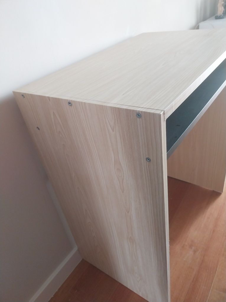 Ikea TORALD forrada e pintada