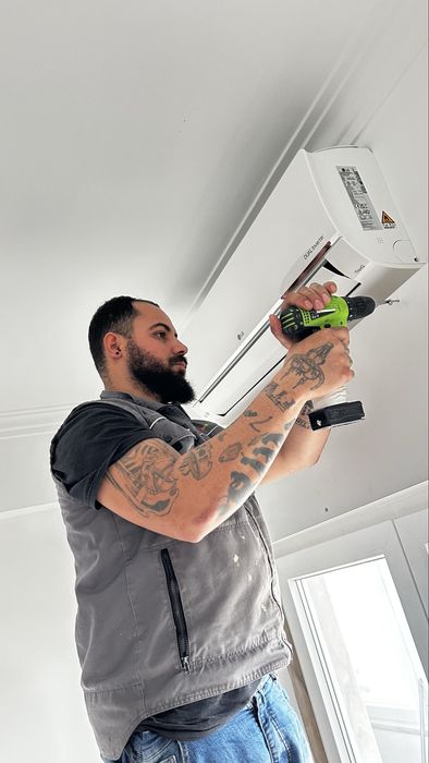 AR CONDICIONADO, MONTAGEM E MANUTECAO INSTALACAO CARGA DE GAS