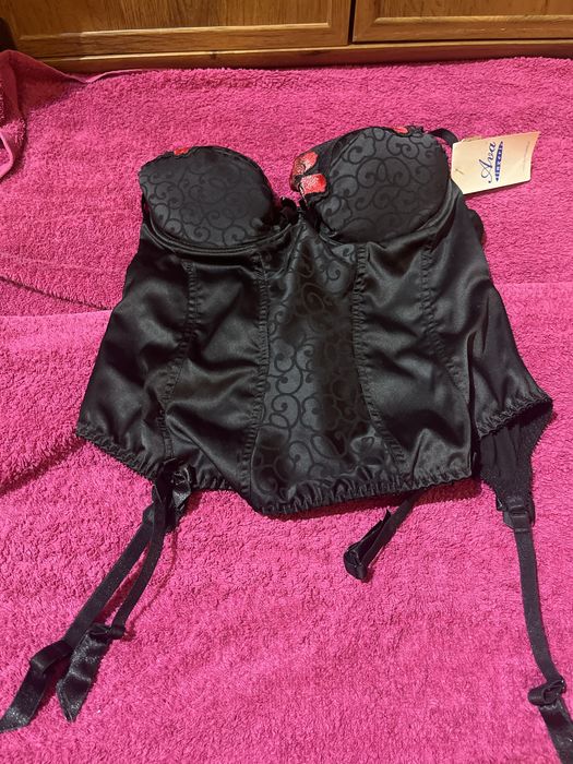 Sprzedam  gorset rozmiar 85C