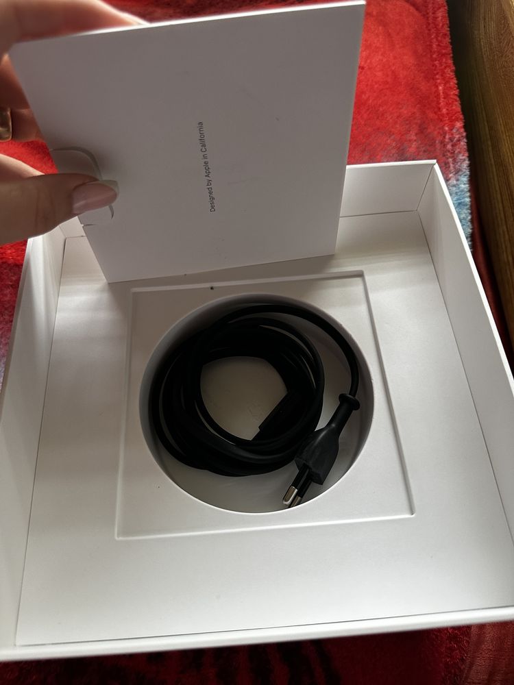 Mac mini продаю в новому стані ,користувалась тиждень