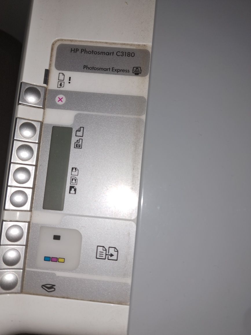 Monitor de computador e Impressora