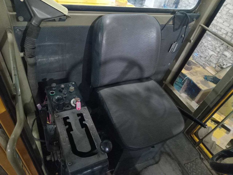 Автогрейдер VOLVO G 990