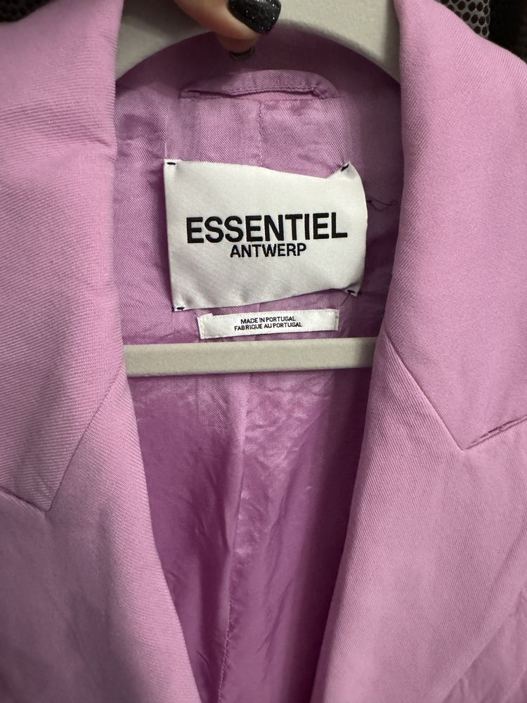 Продам жакет  пиджак Италия оригинал Essentiel размер М