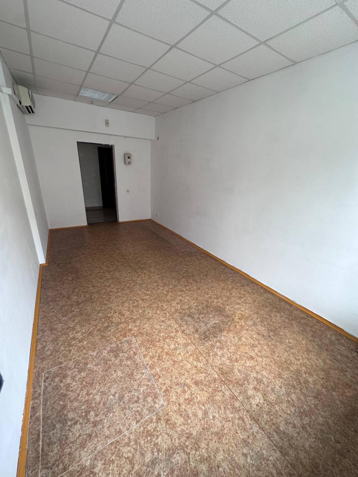 Офіси в центрі, 15.5 м2, оренда