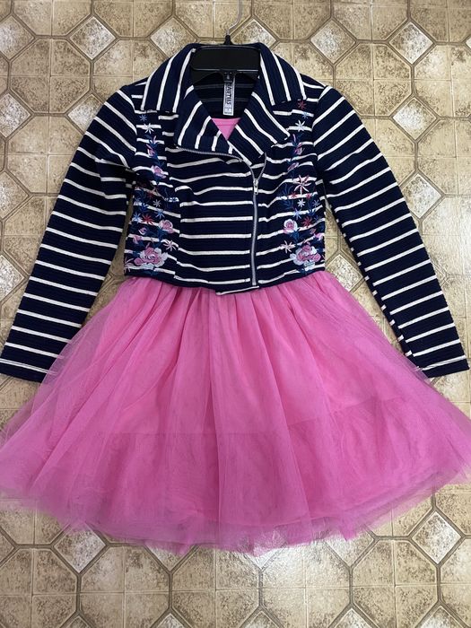 Святкова сукня , на 7-8 років