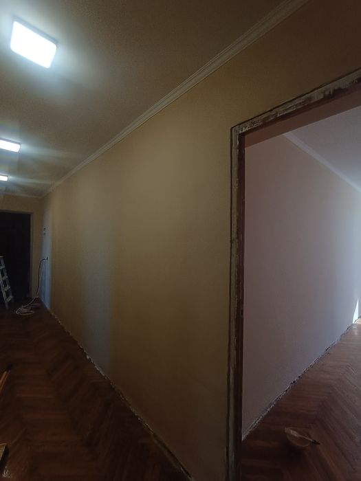 Шпаклювання стін, старт + фініш.