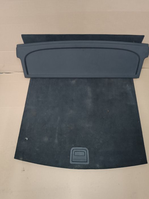 WNĘTRZE bagażnika tapicerki AudiA5 8T sportbak